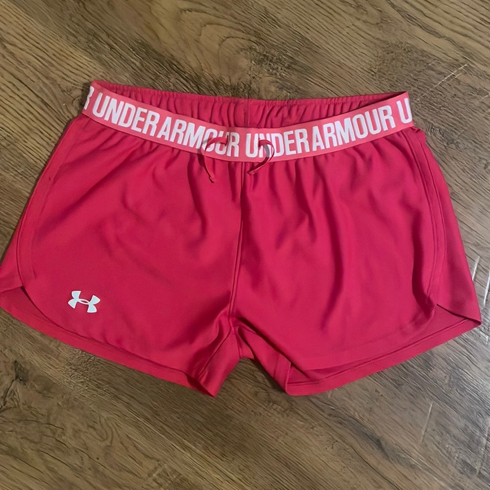Under Armour Loose Pink Shorts